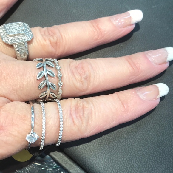 Sold - Picture 3 of 4